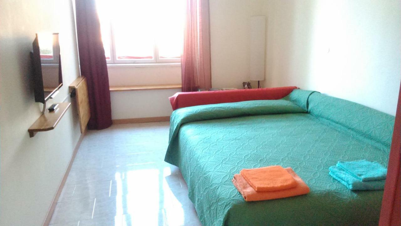 Casa Vacanze All'Angolo トリエステ エクステリア 写真